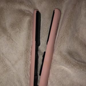 L’ange Hair straightener